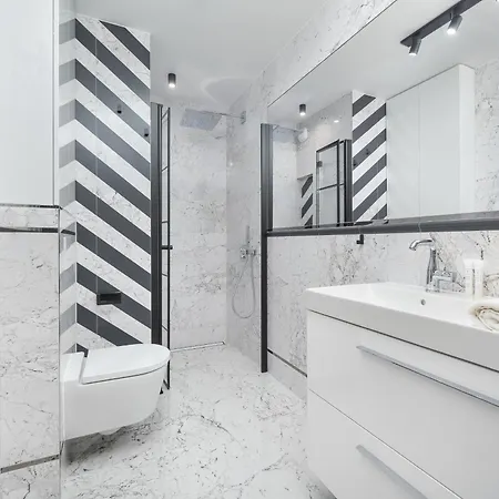 Apartment Nowoczesny Z Klimatyzacja I Parkingiem By Renters Prestige