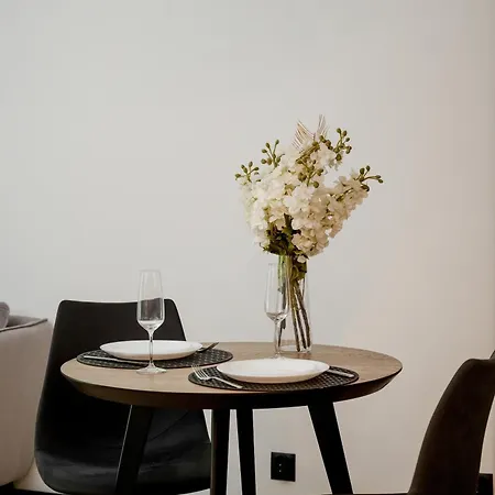 Daire Nowoczesny Z Klimatyzacja I Parkingiem By Renters Prestige Wroclaw